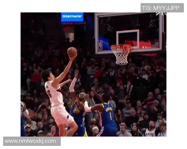 开拓者与勇士全场激战回顾精彩瞬间与关键时刻分析 开拓者与勇士全场激战回顾精彩瞬间与关键时刻分析